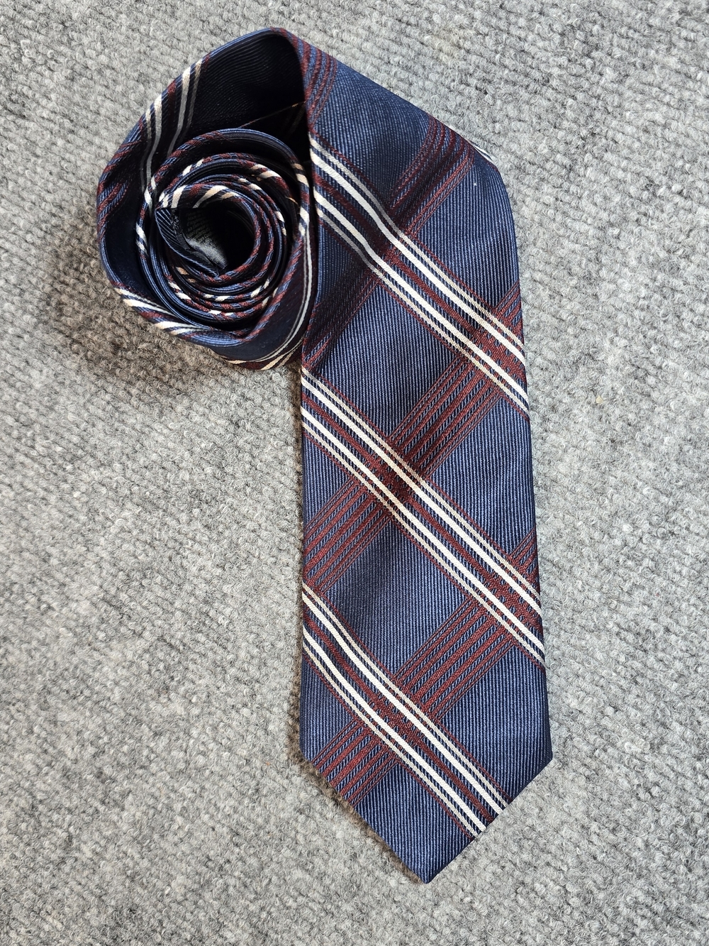 Brooks Brothers Silk Tie Navy Burgundy White Plaid Mens Classic Necktie